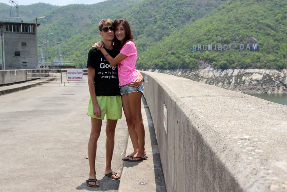 Дамба Пхумибол, Bhumibol Dam, дамба, тай, таиланд, тайланд, путешествие, дауншифтинг, путешествия с ребенком, азия, путешествие по азии, так, город Так, провинция Так, ночь в палатке, кемпинг в таиланде, кемпинг в тае, с палаткой в тай