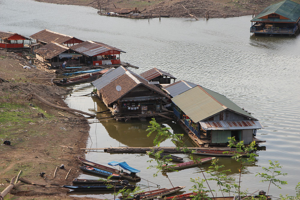 Дамба Пхумибол, Bhumibol Dam, дамба, тай, таиланд, тайланд, путешествие, дауншифтинг, путешествия с ребенком, азия, путешествие по азии, так, город Так, провинция Так, ночь в палатке, кемпинг в таиланде, кемпинг в тае, с палаткой в тай