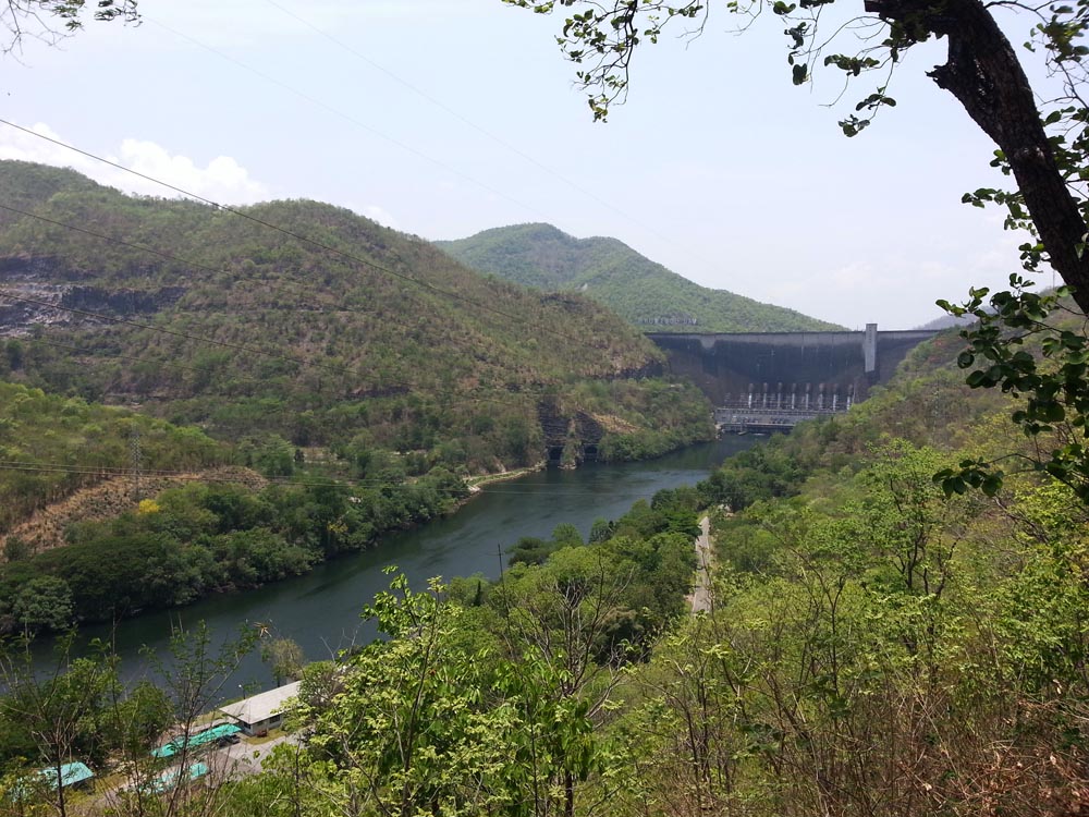 Дамба Пхумибол, Bhumibol Dam, дамба, тай, таиланд, тайланд, путешествие, дауншифтинг, путешествия с ребенком, азия, путешествие по азии, так, город Так, провинция Так, ночь в палатке, кемпинг в таиланде, кемпинг в тае, с палаткой в тай