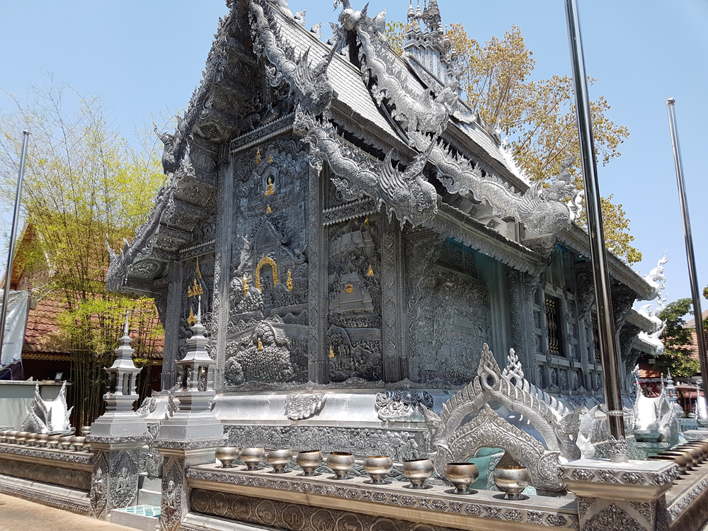 http://julia-batirova.com/ru/blog/thailand/340-khram-wat-sri-suphan-chto-posmotret-v-chiang-mve-2017